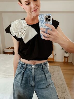Sea New York Laurie Solid Flutter Sleeve Top